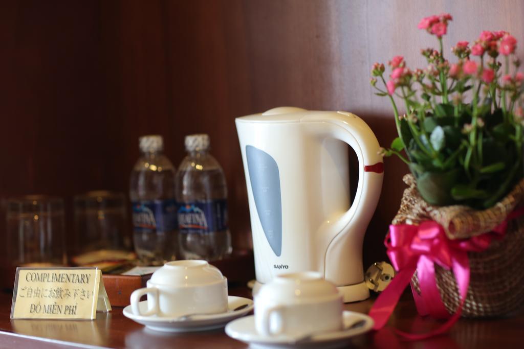 Hotel Sunny 3