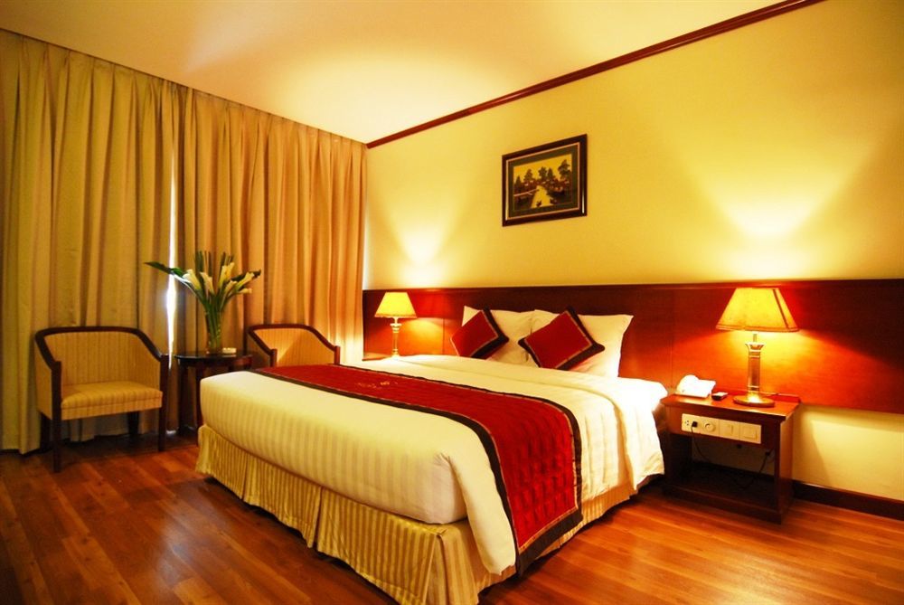 Sunny 3 Hotel 3*